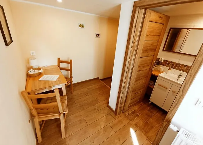 Dom Na Przedgorzu-Apartamenty Z Widokiem Na Gory