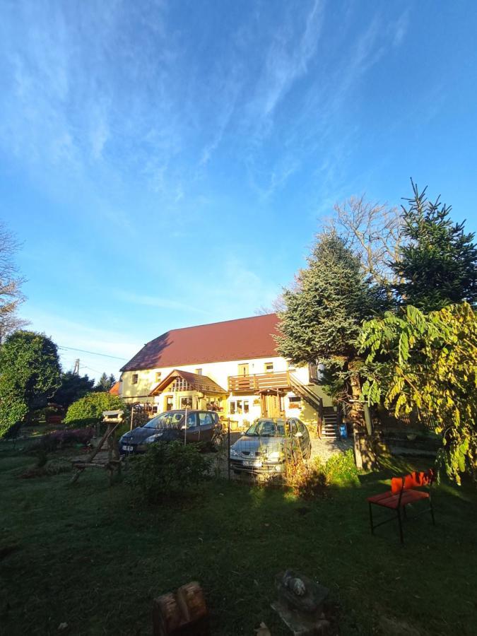 Apartment Dom Na Przedgorzu-apartamenty Z Widokiem Na Gory *
